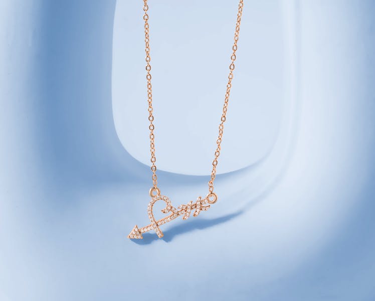 Bracelets joncs et manchettes en or